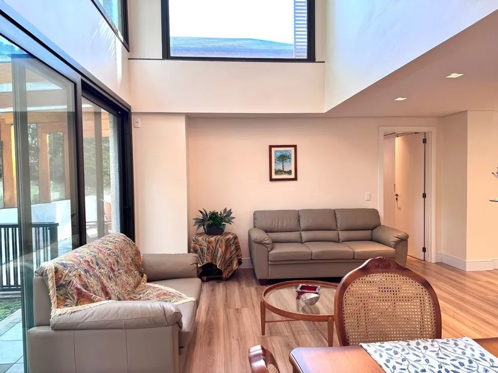 Casa, 3 quartos, 219 m² - Foto 3