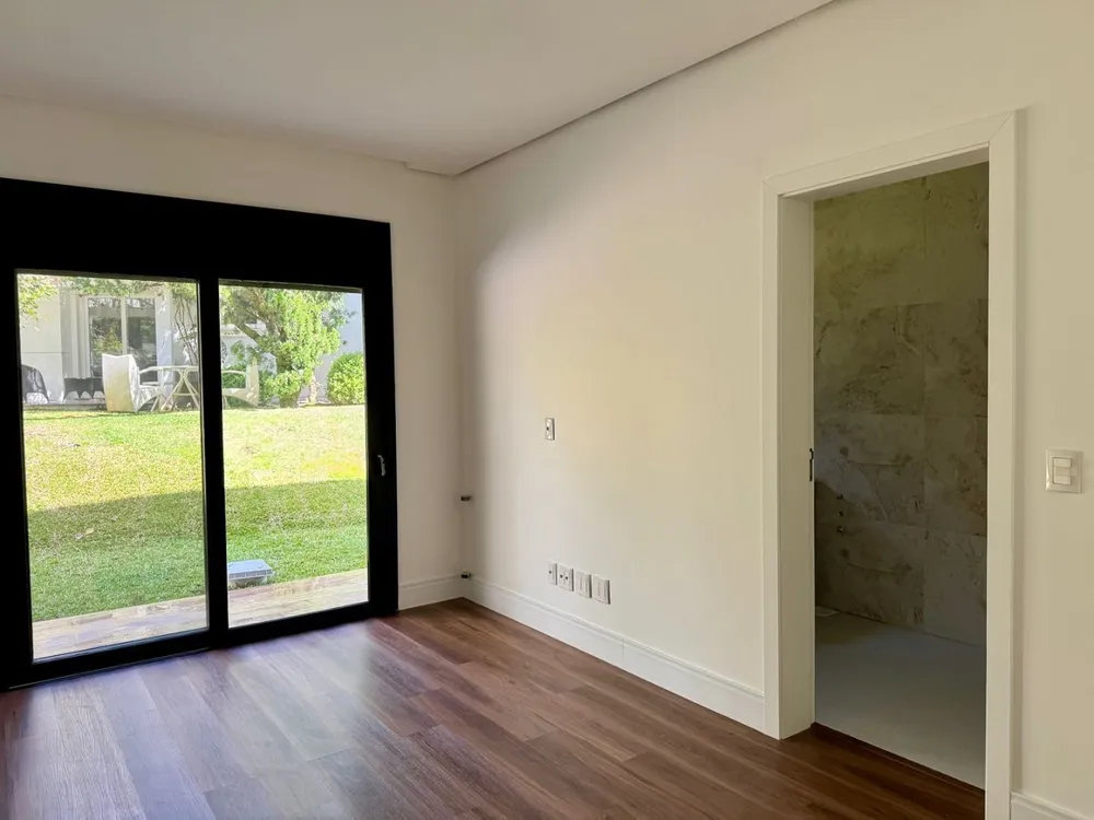 Casa, 5 quartos, 262 m² - Foto 2