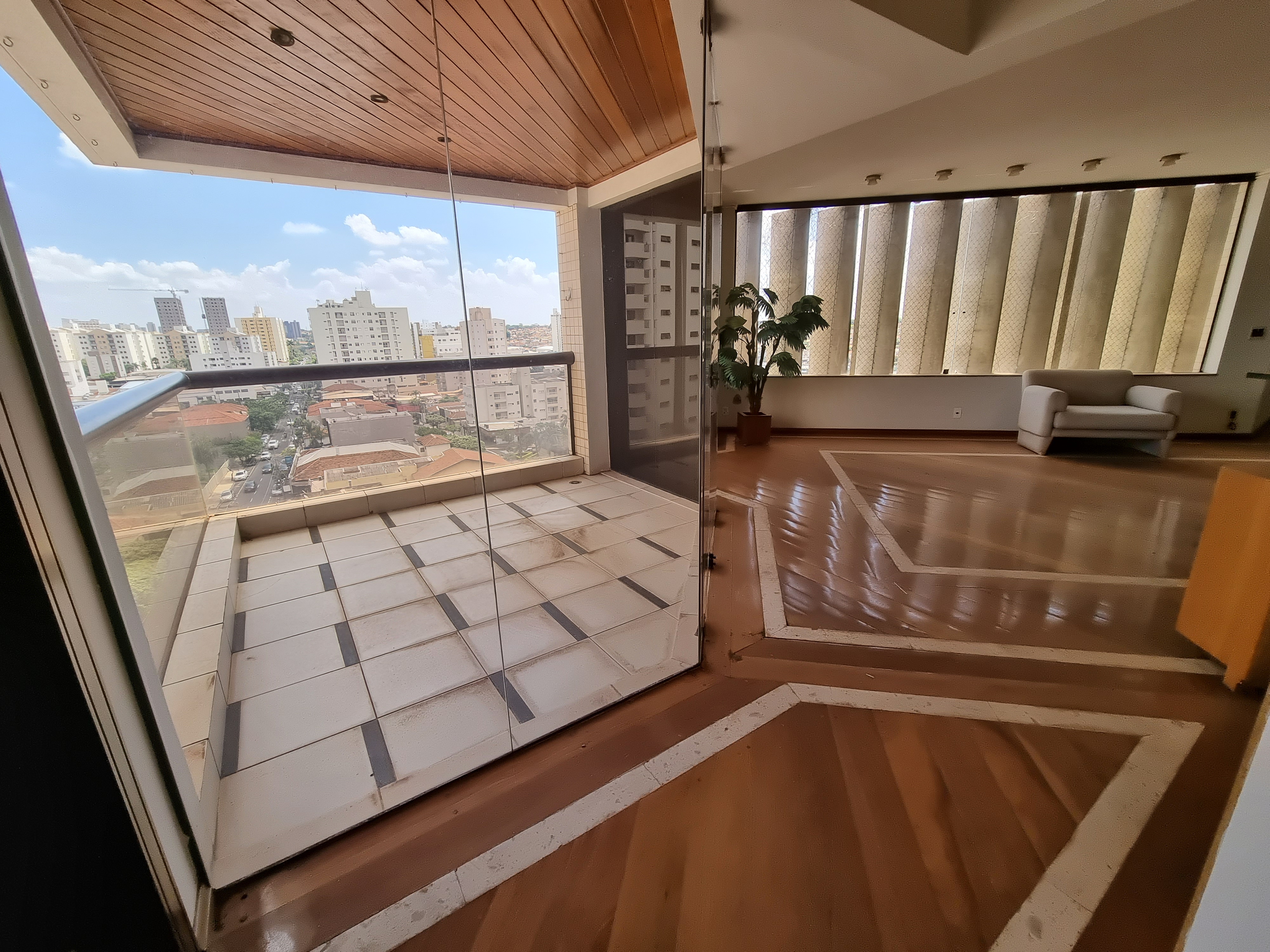 Apartamento à venda com 3 quartos, 215m² - Foto 6