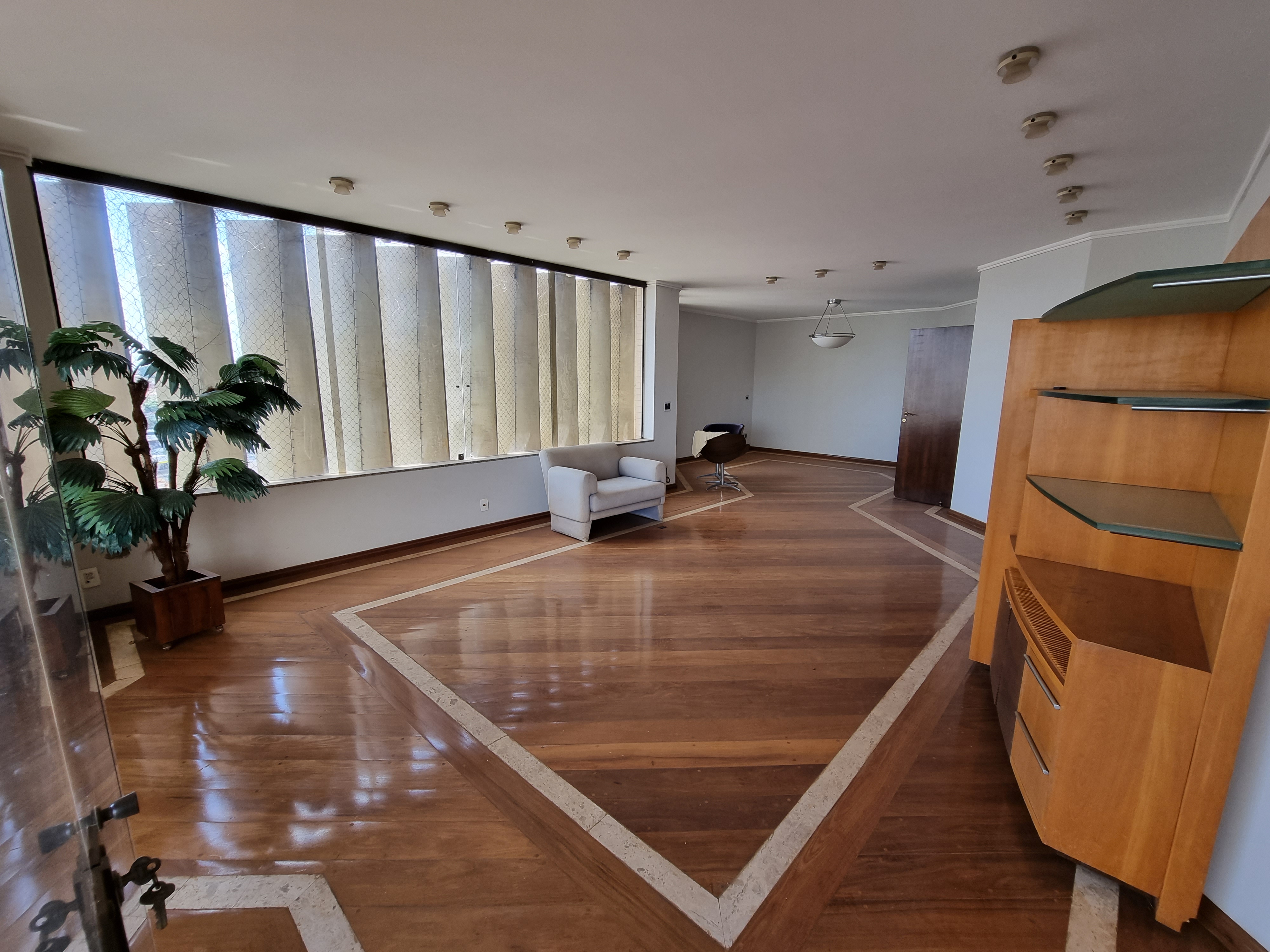 Apartamento à venda com 3 quartos, 215m² - Foto 5