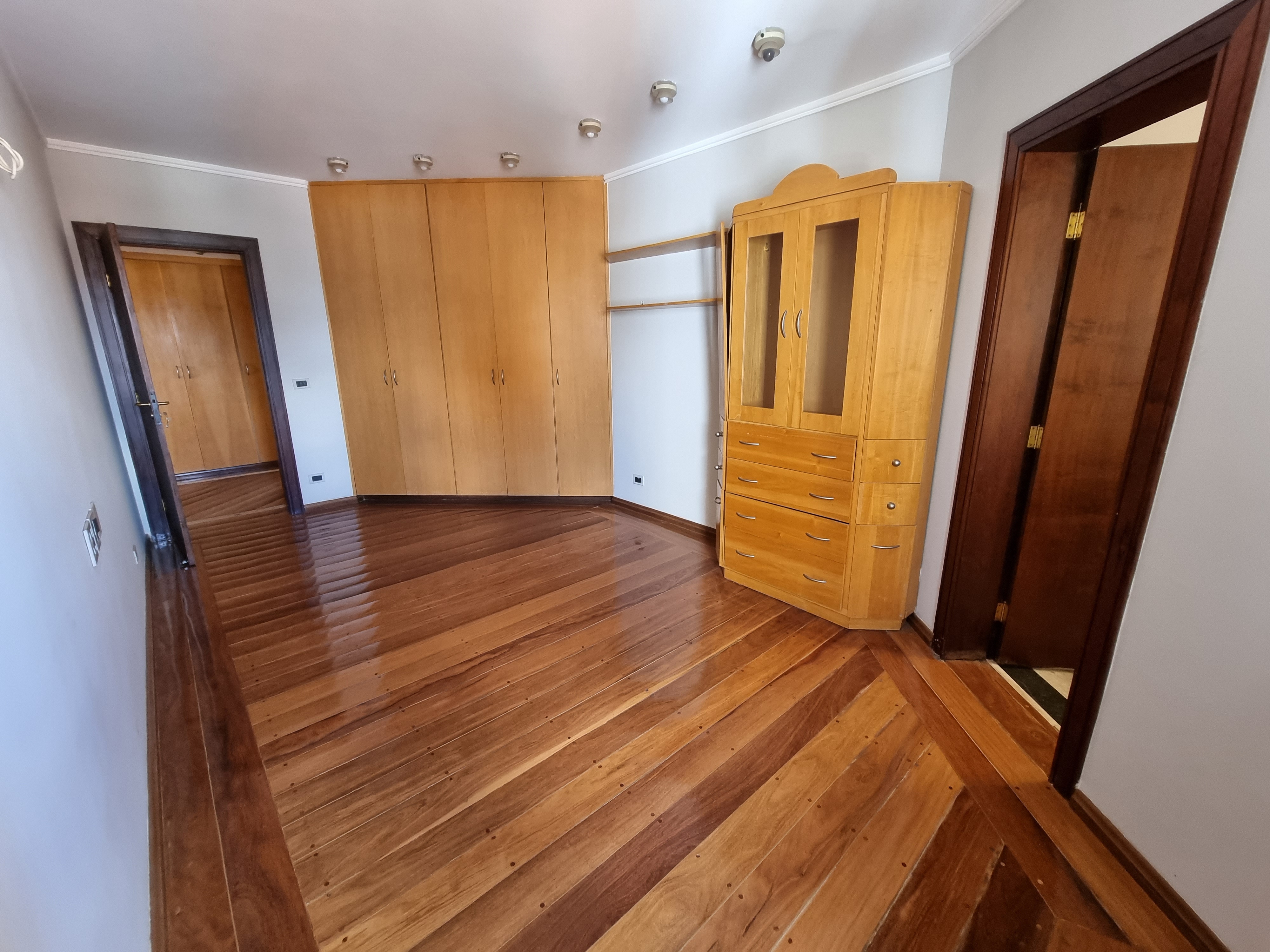 Apartamento à venda com 3 quartos, 215m² - Foto 11