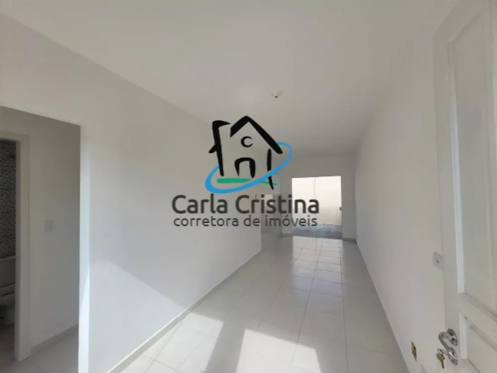 Casa à venda com 2 quartos, 60m² - Foto 4