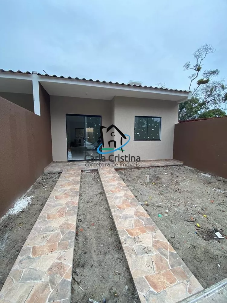 Casa à venda com 2 quartos, 58m² - Foto 1