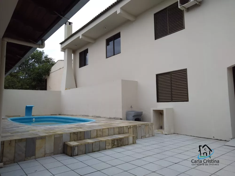 Casa à venda com 6 quartos, 360m² - Foto 4