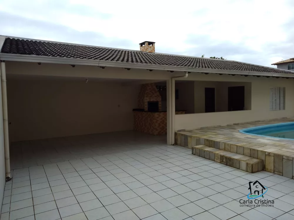 Casa à venda com 6 quartos, 360m² - Foto 3