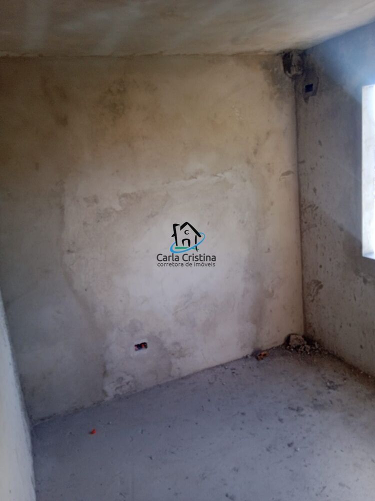 Casa à venda com 2 quartos, 58m² - Foto 4