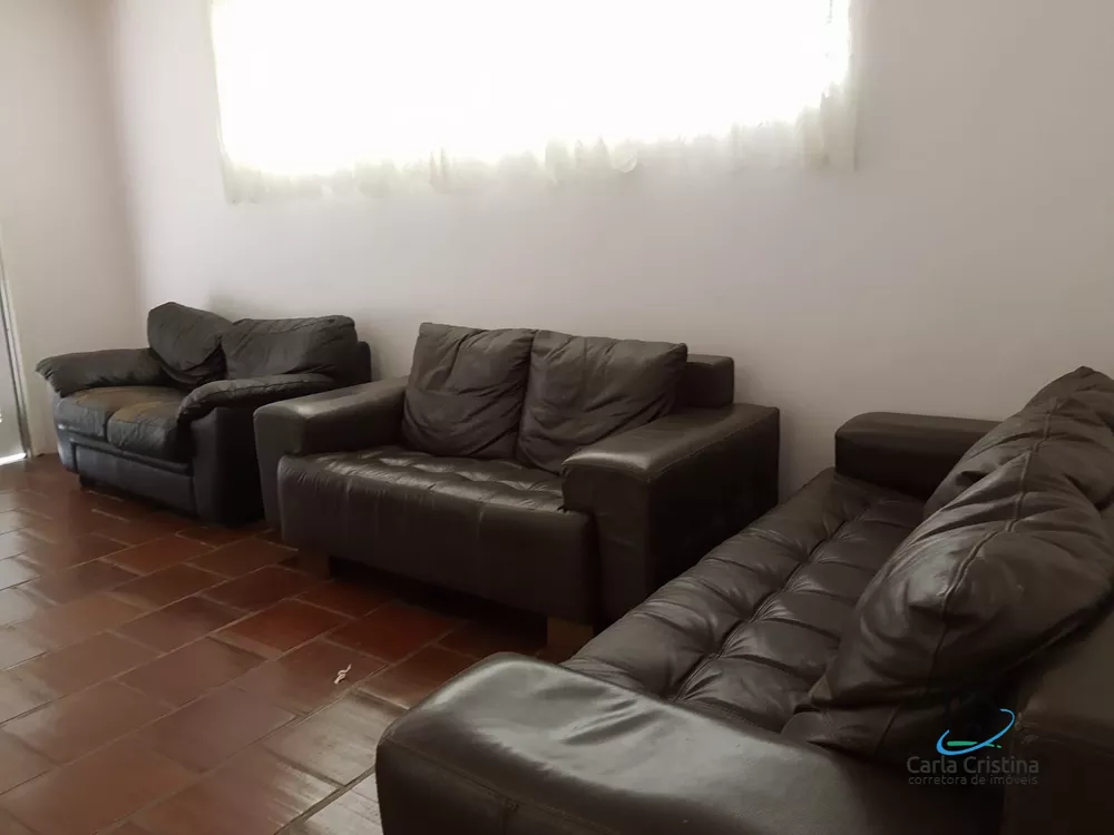 Casa à venda com 4 quartos, 151m² - Foto 4