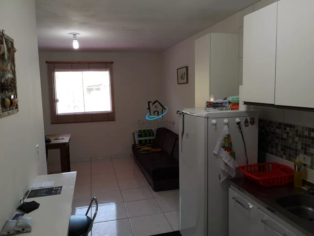 Casa para alugar com 2 quartos, 40m² - Foto 10