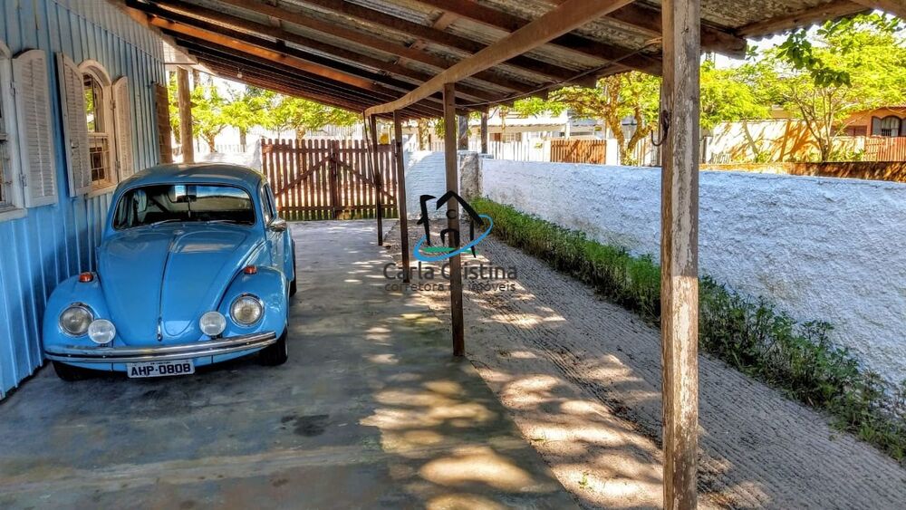 Casa à venda com 3 quartos, 70m² - Foto 2