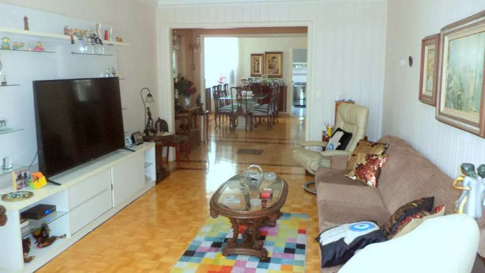 Apartamento à venda com 3 quartos, 156m² - Foto 1