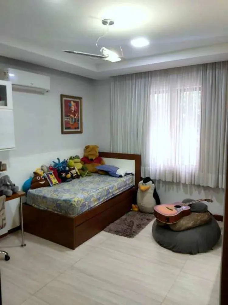 Apartamento, 3 quartos, 182 m² - Foto 2