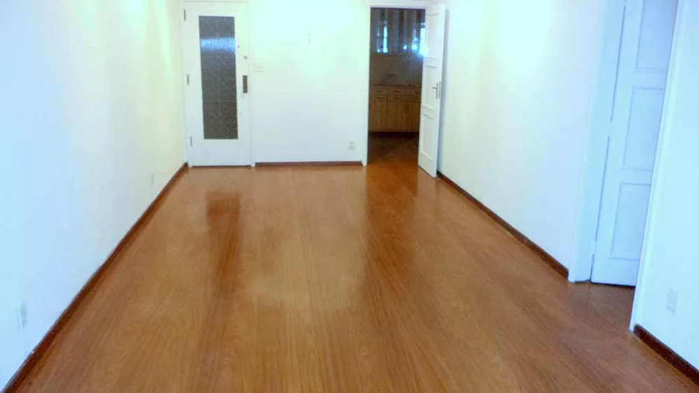 Apartamento à venda com 3 quartos, 154m² - Foto 1