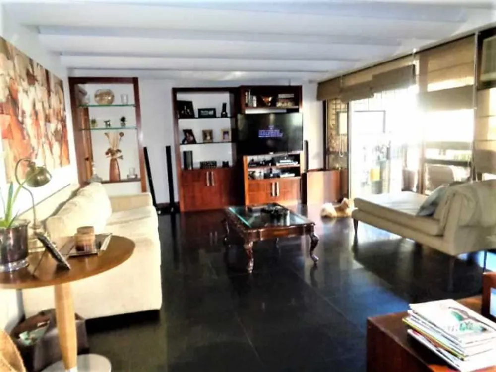 Apartamento, 4 quartos, 191 m² - Foto 1