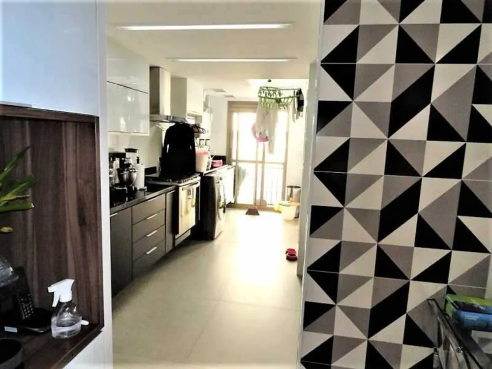 Apartamento, 4 quartos, 219 m² - Foto 2