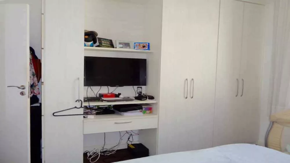 Apartamento à venda com 3 quartos, 75m² - Foto 10