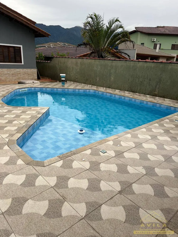 Casa, 4 quartos, 228 m² - Foto 1