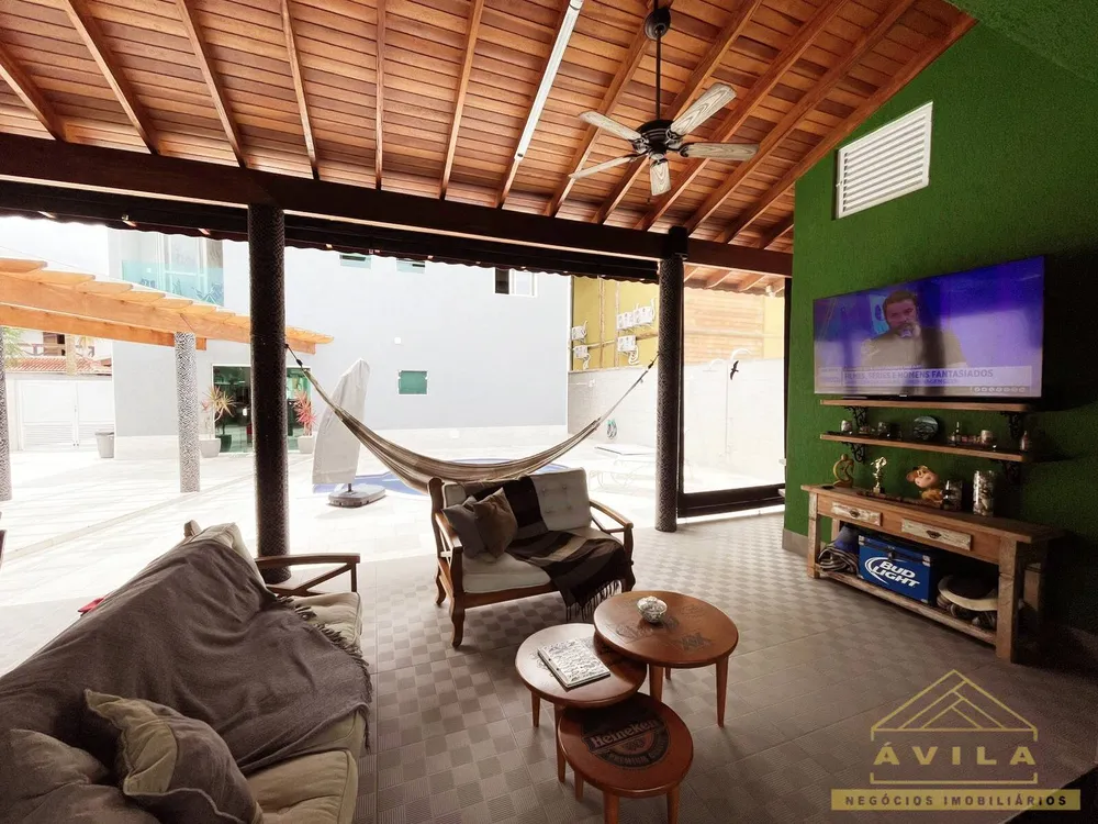 Casa, 5 quartos, 288 m² - Foto 1