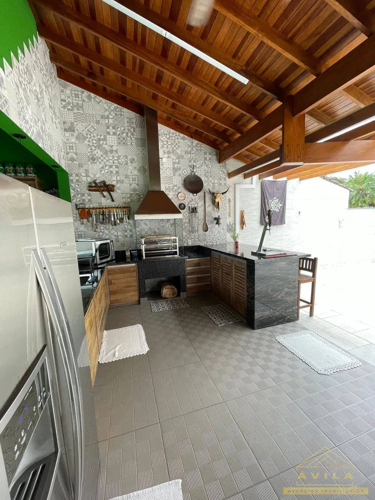 Casa, 5 quartos, 288 m² - Foto 3