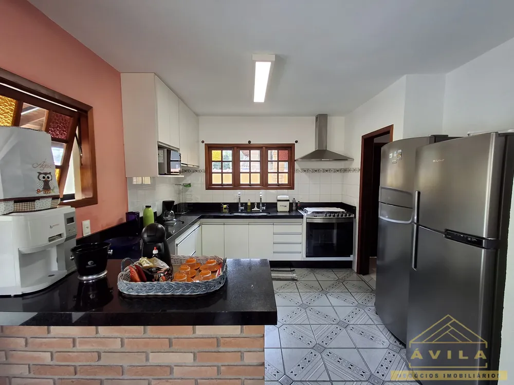 Casa, 6 quartos, 291 m² - Foto 3