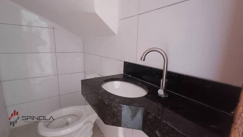 Sobrado à venda com 2 quartos, 62m² - Foto 4