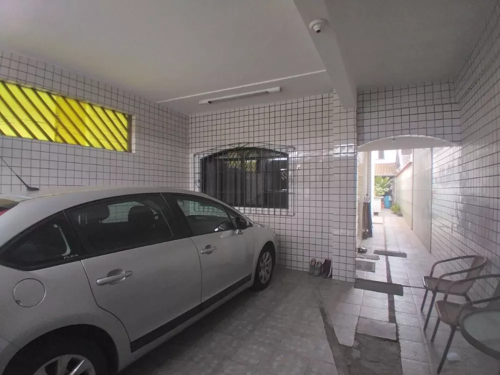 Sobrado à venda com 2 quartos, 191m² - Foto 2