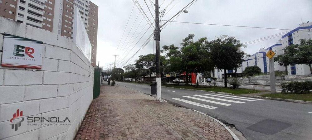Apartamento à venda com 3 quartos, 119m² - Foto 1