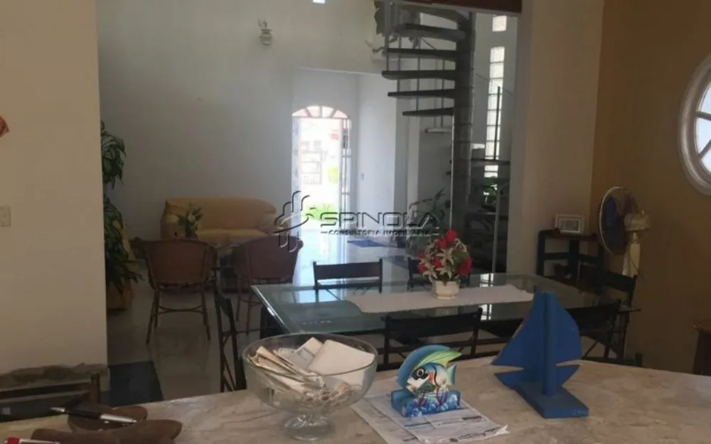 Sobrado, 4 quartos, 240 m² - Foto 1