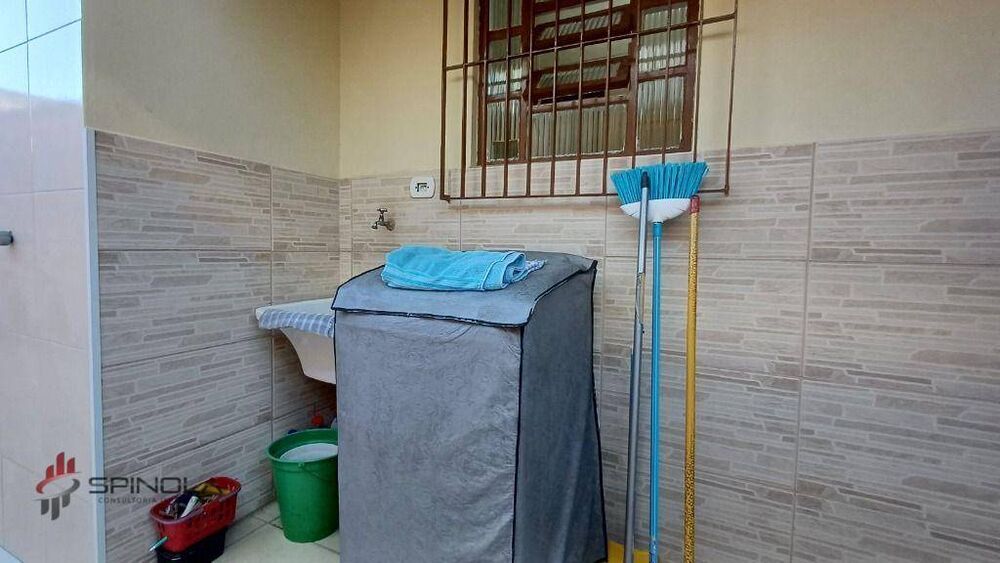 Casa à venda com 2 quartos, 68m² - Foto 2