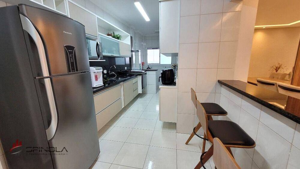 Apartamento à venda com 2 quartos, 83m² - Foto 3