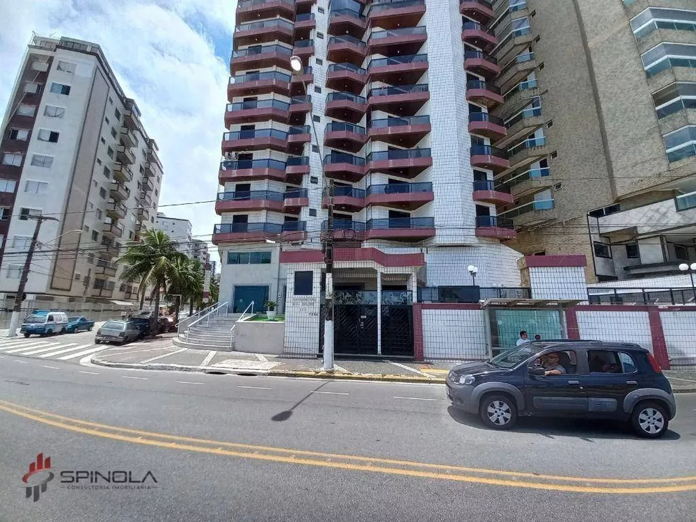 Apartamento à venda com 3 quartos, 130m² - Foto 1