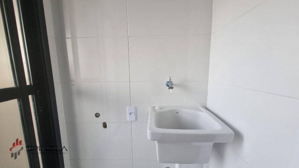 Apartamento à venda com 2 quartos, 67m² - Foto 8