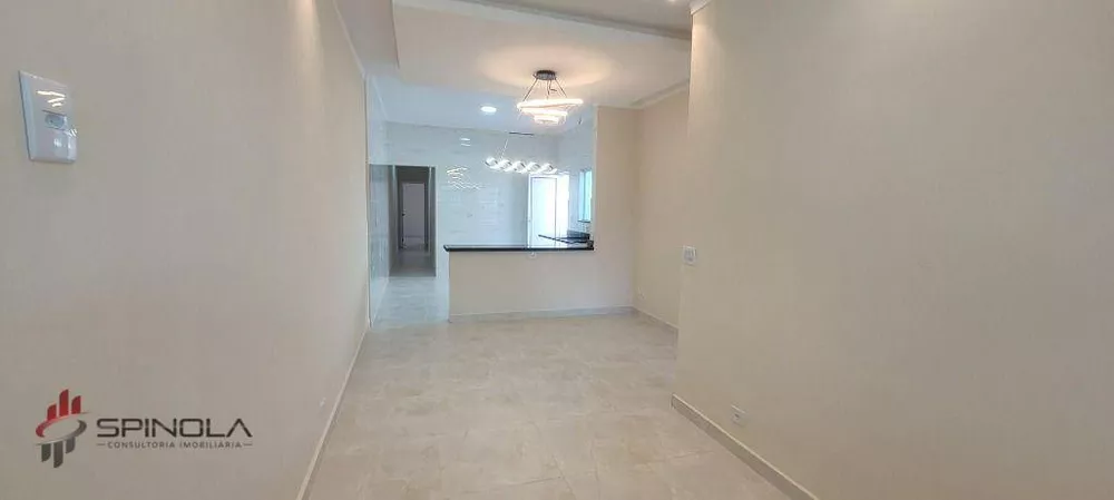 Casa à venda com 2 quartos, 63m² - Foto 1