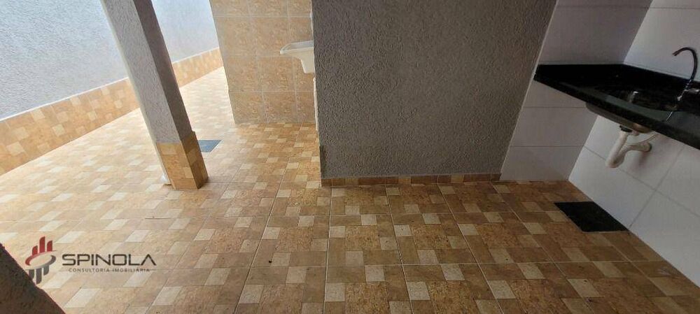 Casa à venda com 2 quartos, 70m² - Foto 12