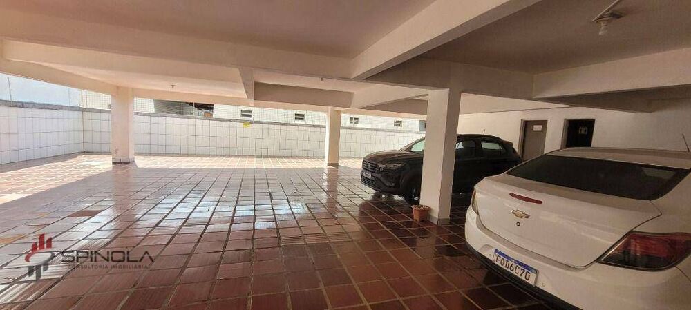 Apartamento à venda com 2 quartos, 68m² - Foto 4