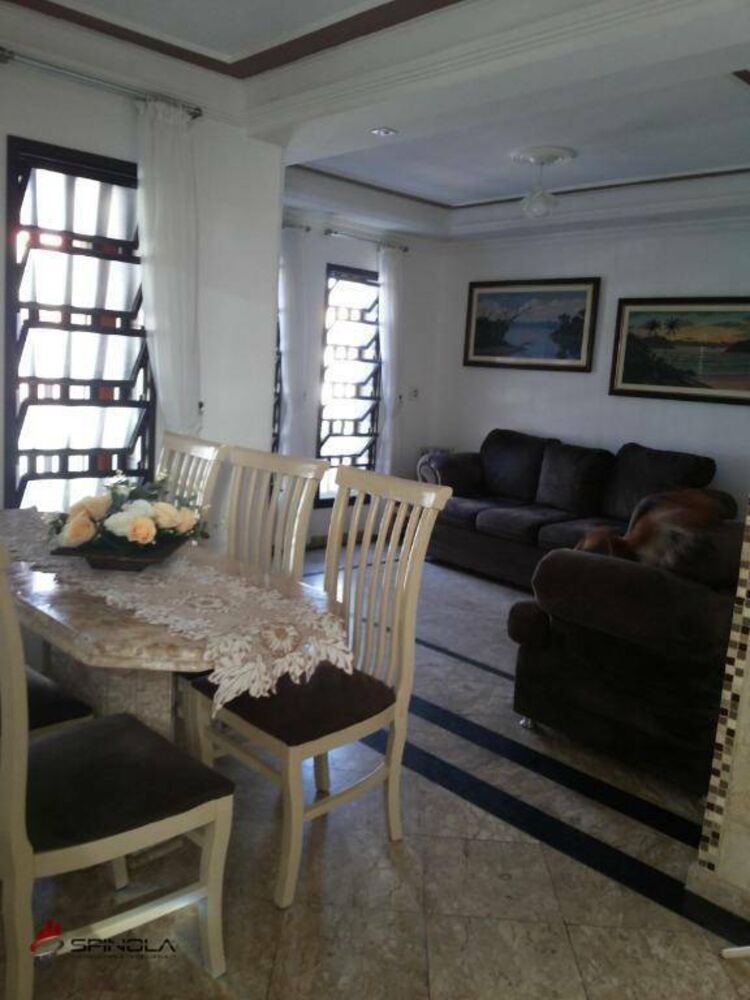 Casa à venda com 3 quartos, 420m² - Foto 3
