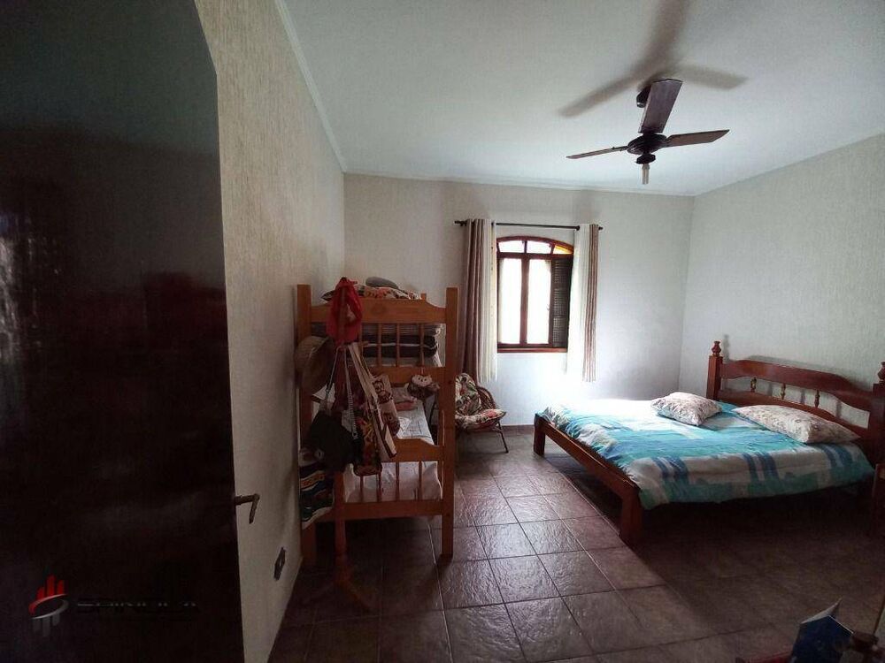Casa à venda com 3 quartos, 208m² - Foto 8