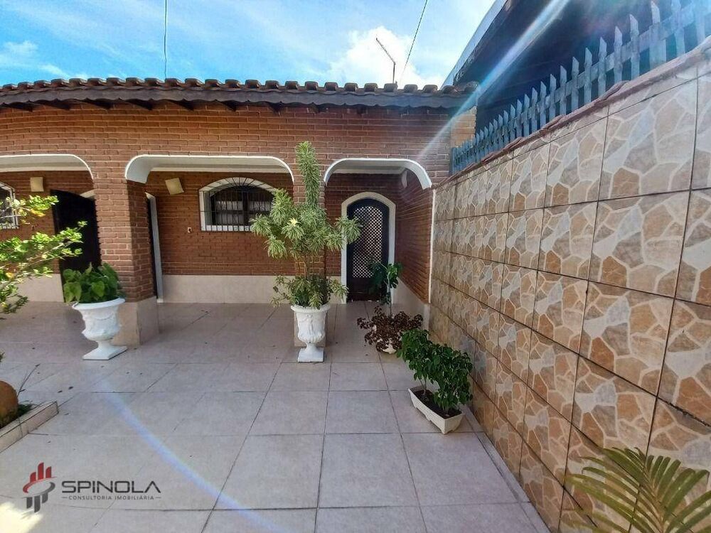 Casa à venda com 3 quartos, 208m² - Foto 2