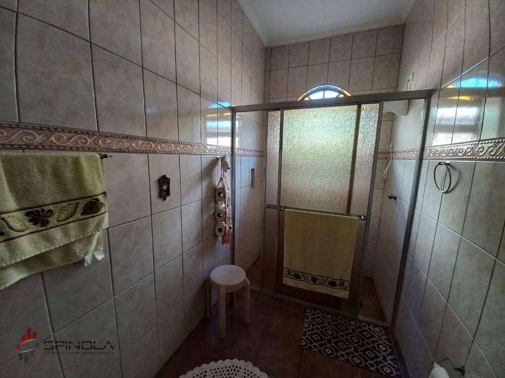 Casa à venda com 3 quartos, 208m² - Foto 7