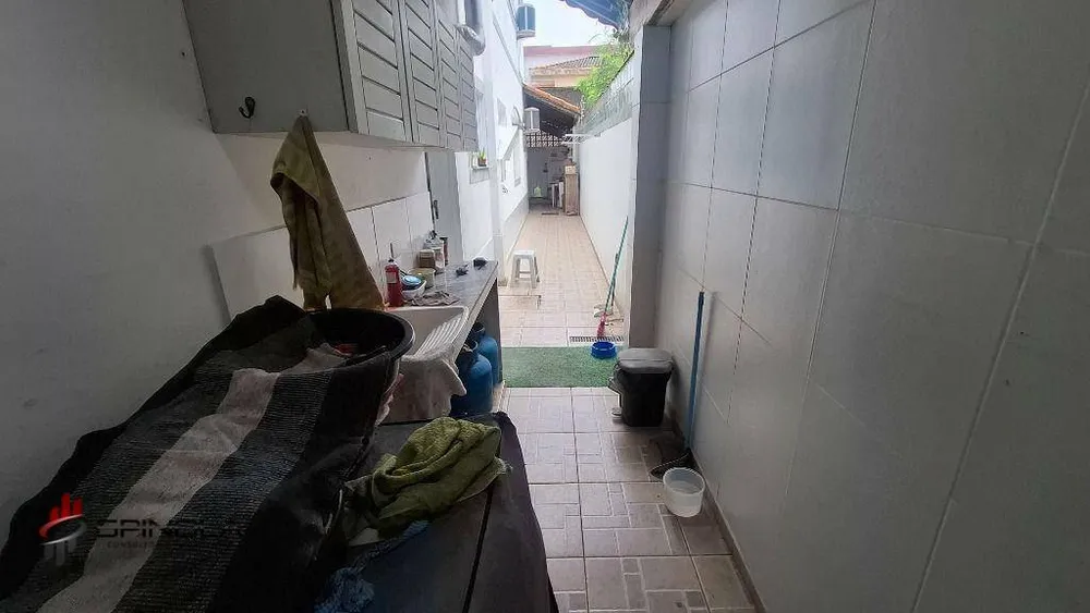 Casa, 3 quartos, 203 m² - Foto 3