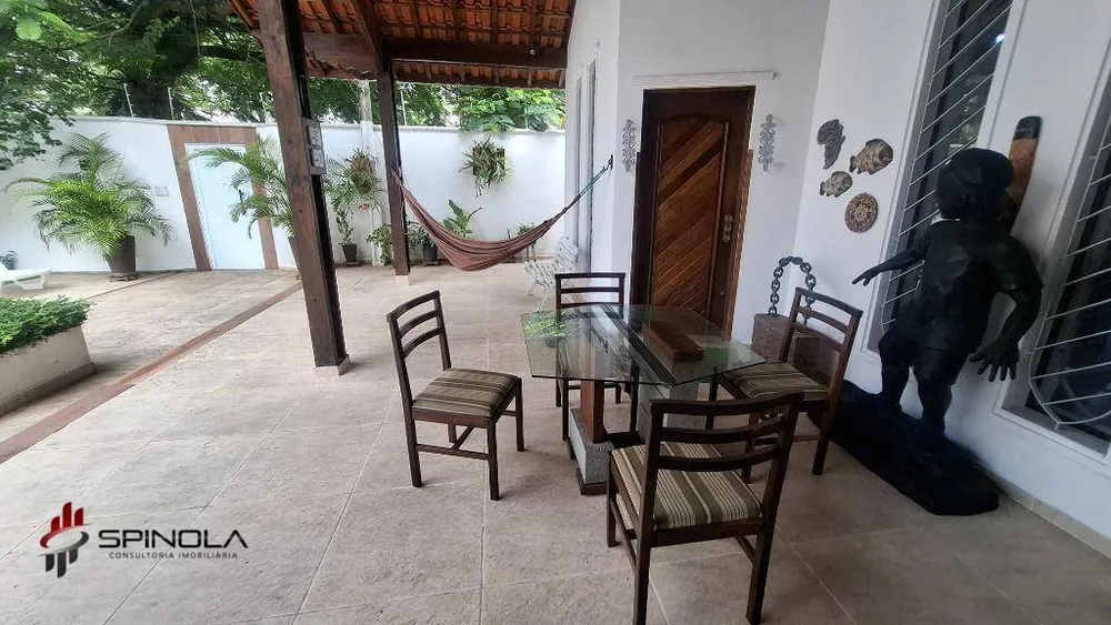 Casa, 3 quartos, 203 m² - Foto 1