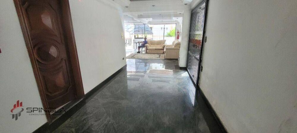 Apartamento à venda com 1 quarto, 44m² - Foto 2
