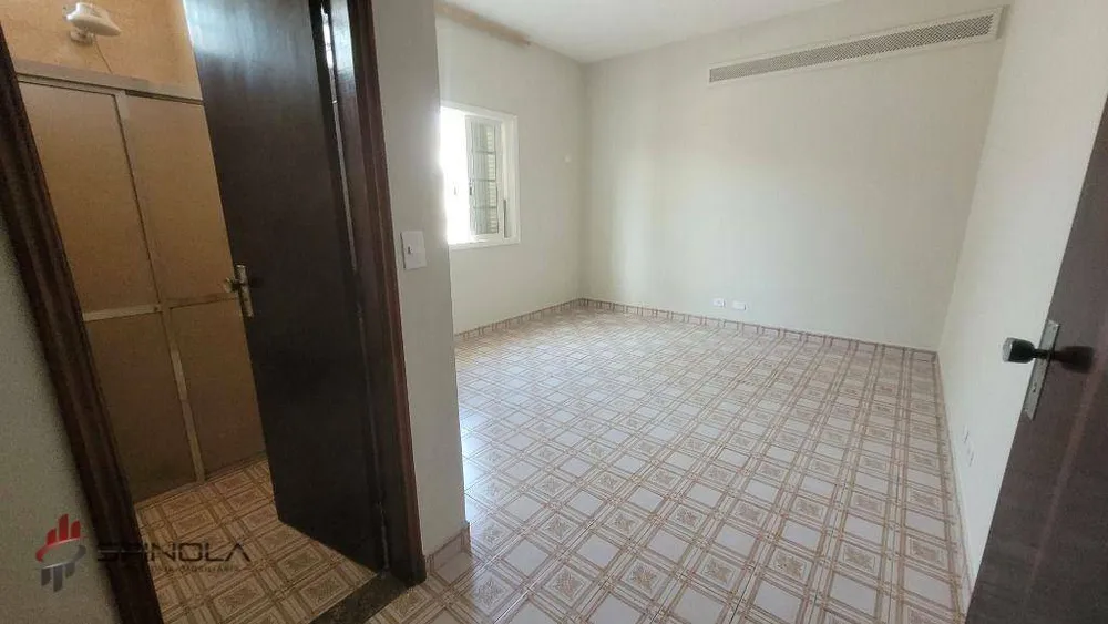 Casa, 3 quartos, 270 m² - Foto 15