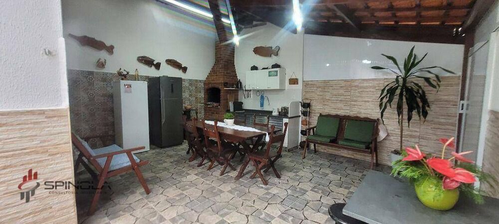 Casa, 3 quartos, 200 m² - Foto 1