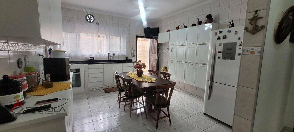 Casa, 3 quartos, 200 m² - Foto 7
