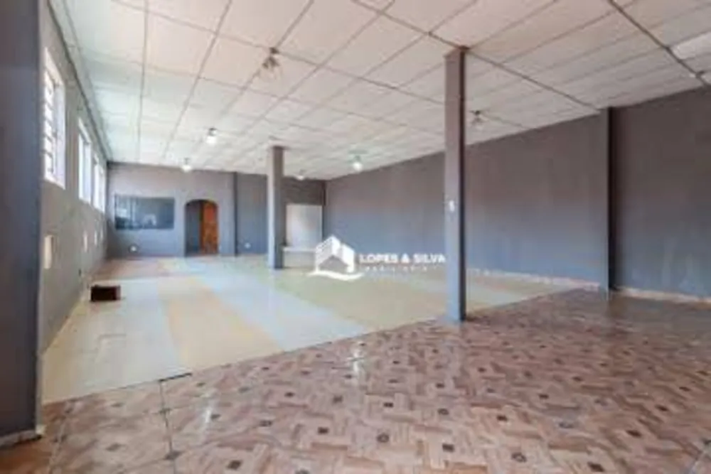 Box-Garagem, 500 m² - Foto 1