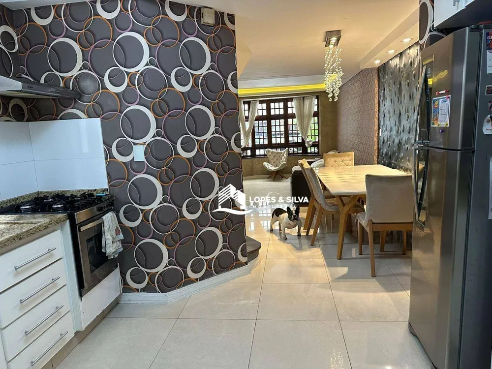 Sobrado, 3 quartos, 260 m² - Foto 3