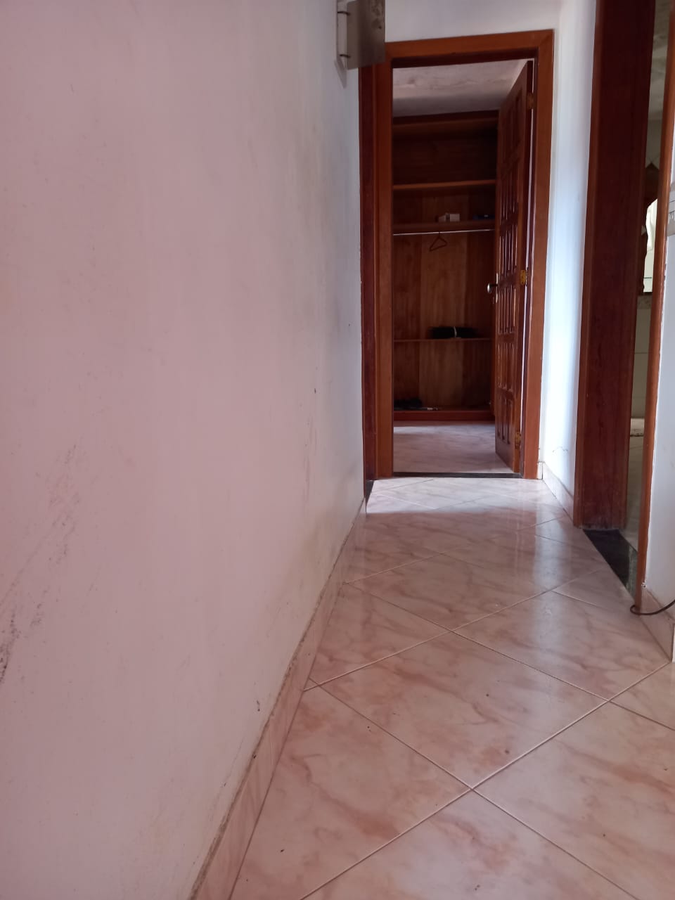 Casa à venda com 3 quartos, 85m² - Foto 4