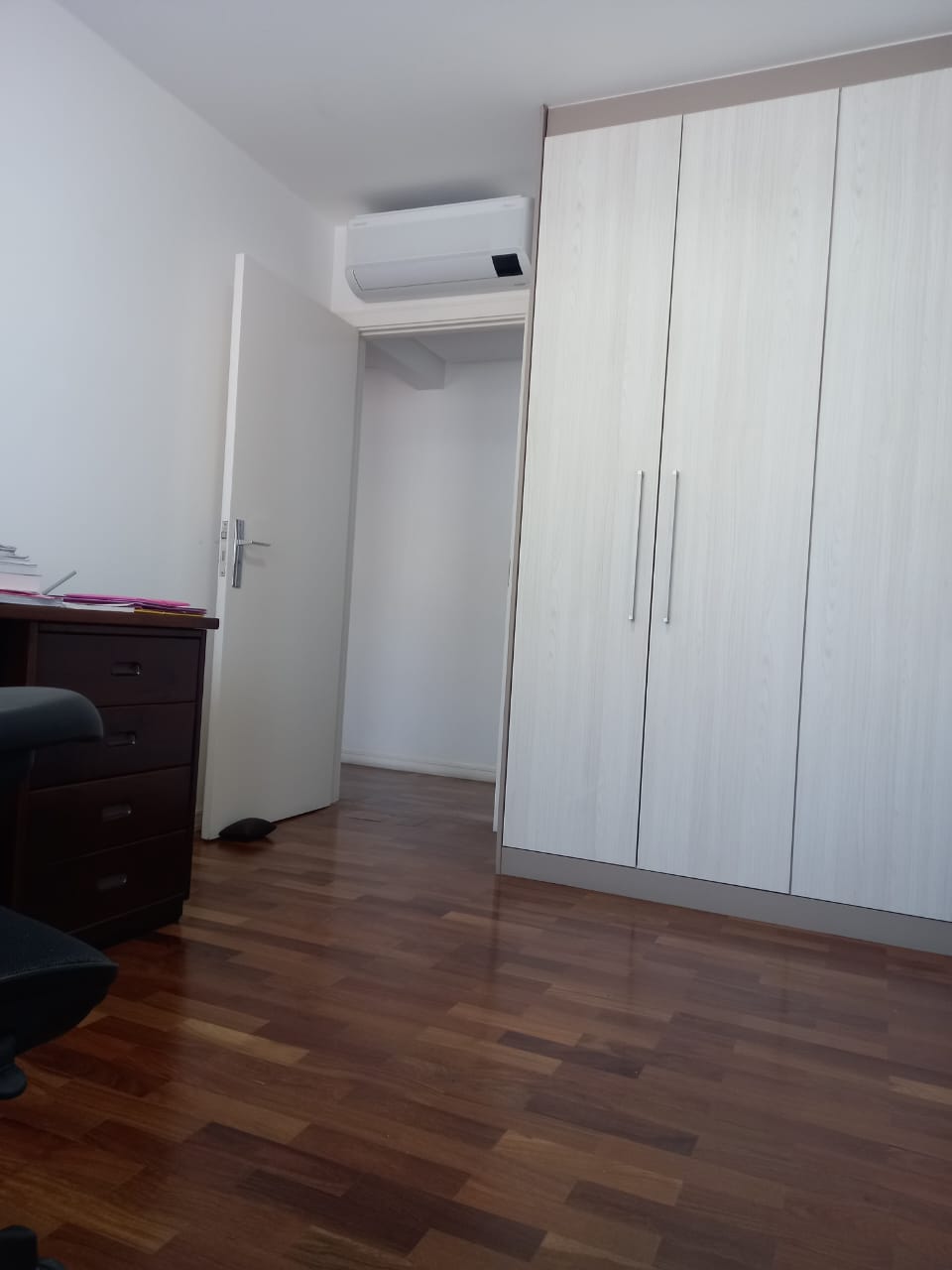 Apartamento à venda com 3 quartos, 120m² - Foto 2