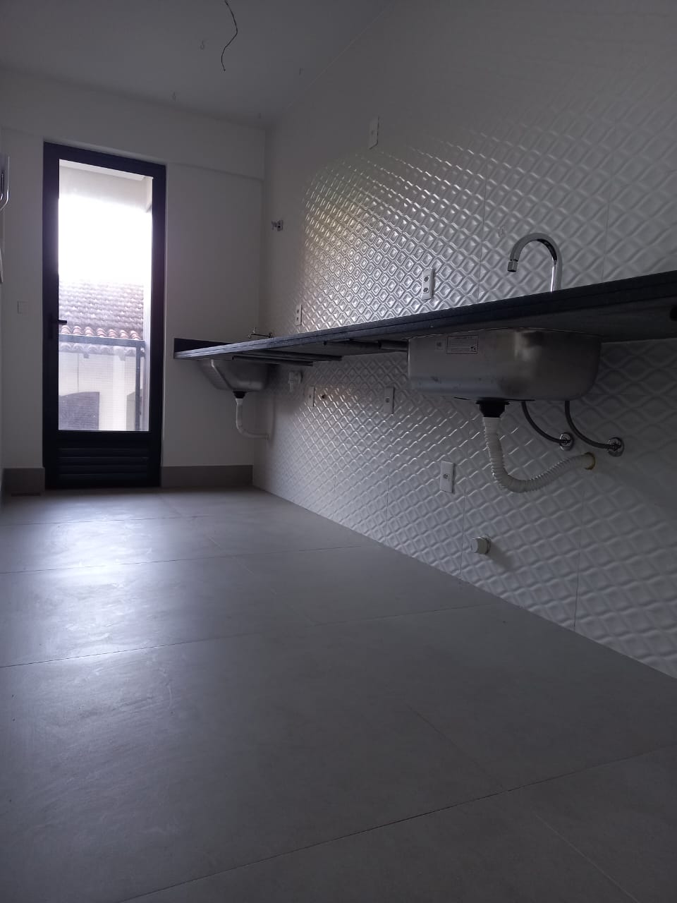 Apartamento à venda com 2 quartos, 68m² - Foto 3