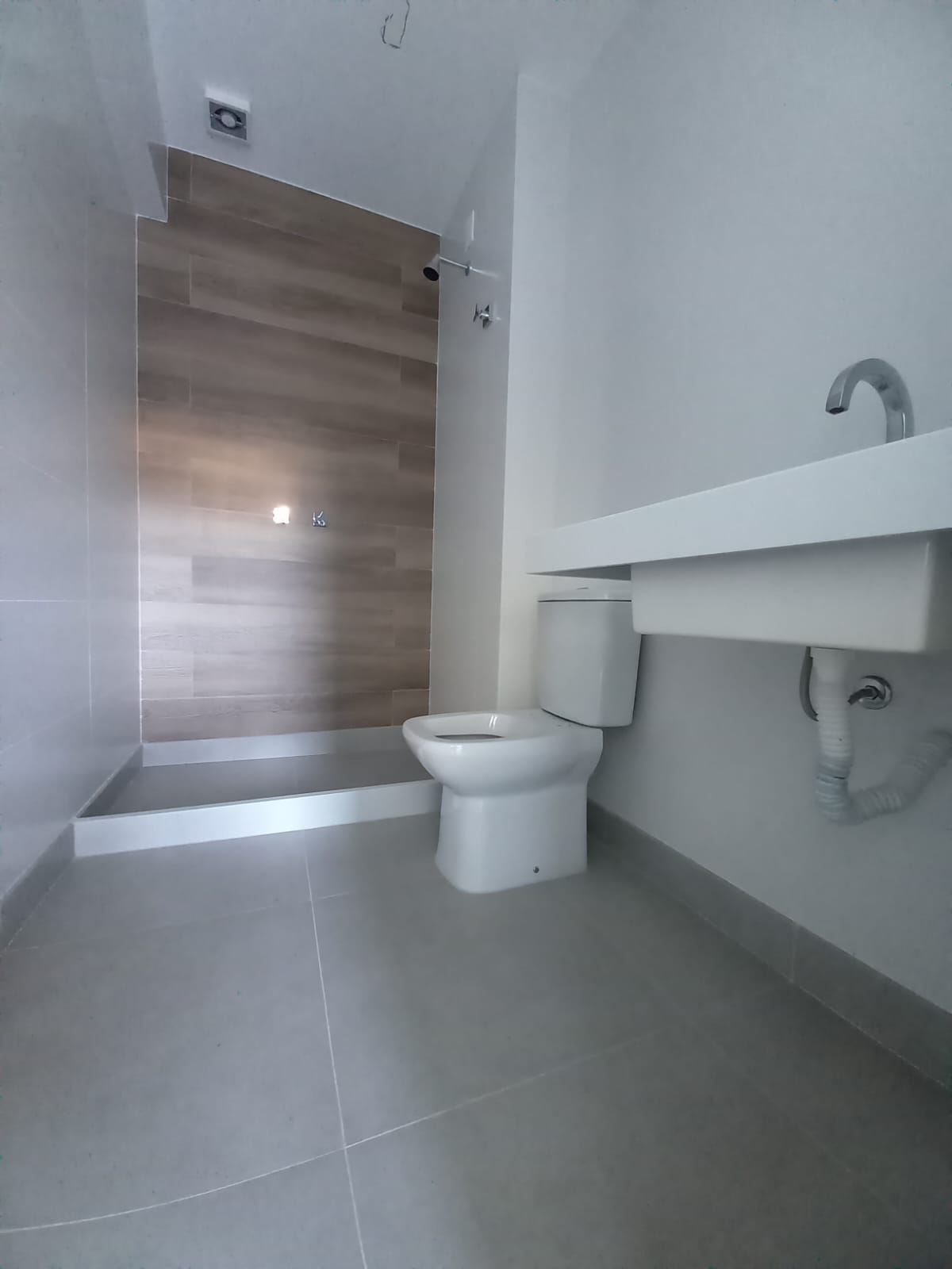 Apartamento à venda com 2 quartos, 68m² - Foto 7